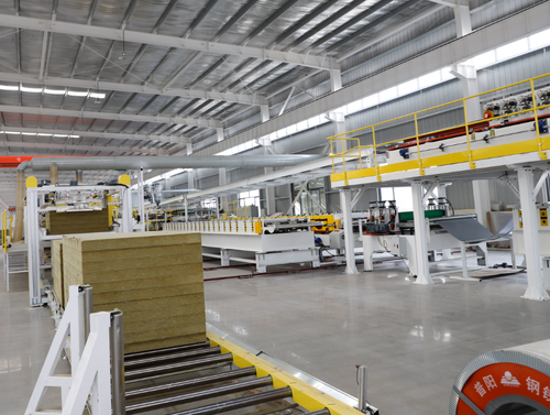 সর্বশেষ কোম্পানি ব্লগ সম্পর্কে Hebei Greens Launches Stone Wool Sandwich Panel Production Line with 3-15 m/min Continuous Output
