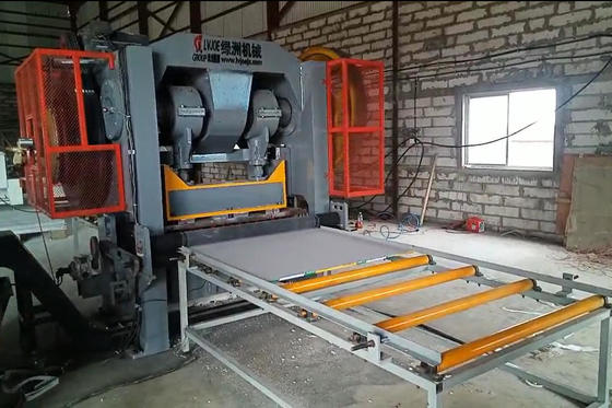 জিপসাম সিলিং টাইল জিপসাম বোর্ড পাঞ্চিং মেশিন ড্রিলিং মেশিনের ছিদ্র মেশিন