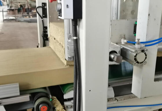 খনিজ উল বোর্ড তৈরির জন্য পিএলসি নিয়ন্ত্রণ ব্যবস্থা সহ 60000 টিপিএ ক্ষমতা সম্পন্ন 2.4 মিটার স্বয়ংক্রিয় ব্যাসল্ট ফাইবার উৎপাদন লাইন