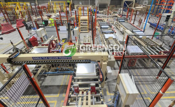 ভালো দাম 1300 মিমি কার্যকরী ল্যামিনেশন প্রস্থ এবং জিপসাম সিলিং টাইল উৎপাদনের জন্য 3-15m/min নিয়মিত গতি সহ সম্পূর্ণ স্বয়ংক্রিয় প্লাস্টারবোর্ড ল্যামিনেটিং মেশিন অনলাইন